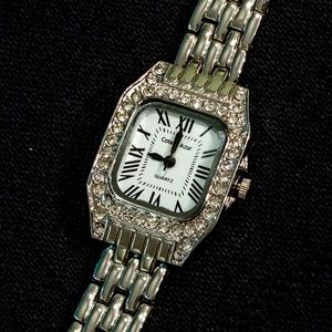 Cote d' Azur Women's Watch